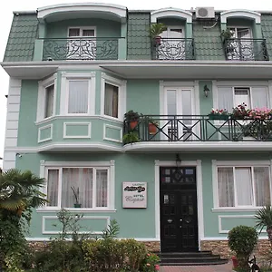 Elegant Garden Hotel Batumi
